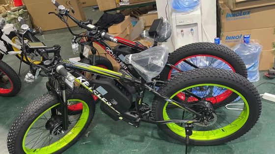EU Warehouse Disc Brake 72V 2000W Doppio motore posteriore 23AH Batteria al litio 26&quot;x4.0&quot; Fat Tire Electric Bike