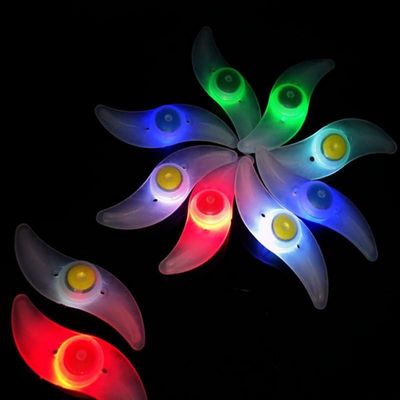 1 x batteria a pulsante alimentata da JWA Silicone Bike Light Frame per ciclismo colorato e divertente