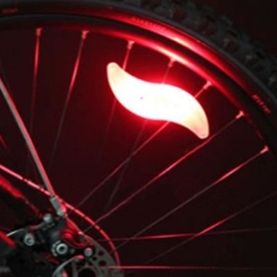 1 x batteria a pulsante alimentata da JWA Silicone Bike Light Frame per ciclismo colorato e divertente