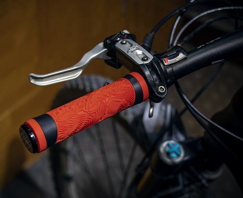 130 mm * 30 mm ENLEE Silica Gel Maniglia della bicicletta Appoggio della barra adatto alle biciclette off-road