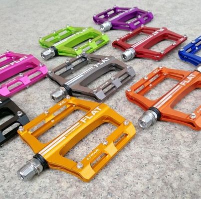 8 Pedali per biciclette da strada a piattaforma colorata in lega La scelta definitiva per gli appassionati di MTB