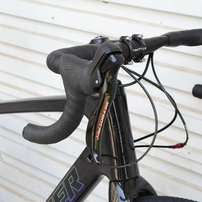 Carbon Frame Gravel Bike 700C*40C 11 velocità APEX Freno a disco idraulico per corse su strada